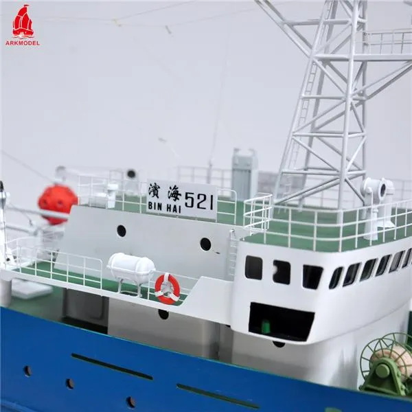 Arkmodel 1/72 BINHAI 521 DIVING WORK OCEANOGRAPHIC RESEARCH VESSEL(KIT) No.7587K
