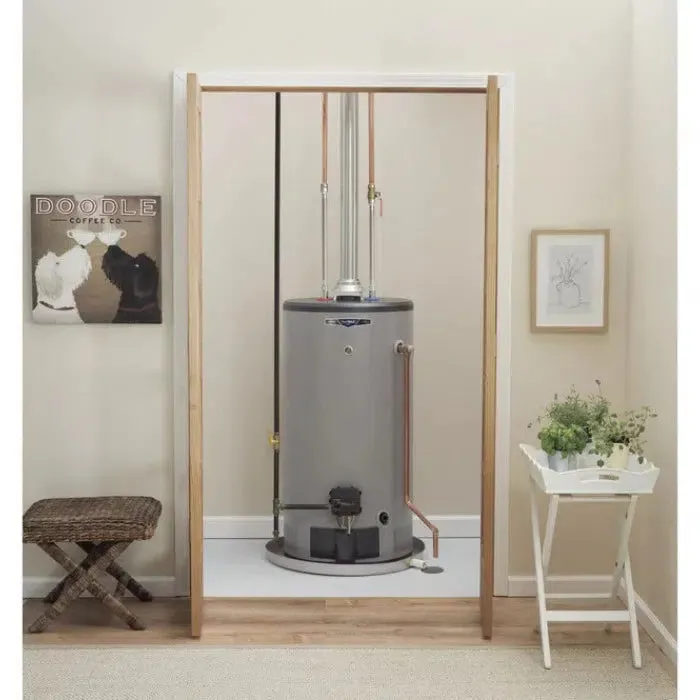 GE RealMAX Atmospheric Choice Model 50 Gallon Capacity 40,000 BTU Heating Input Short Natural Gas Water Heater