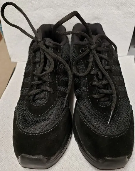 Jerry -- Split Sole Dancesneaker -- Black