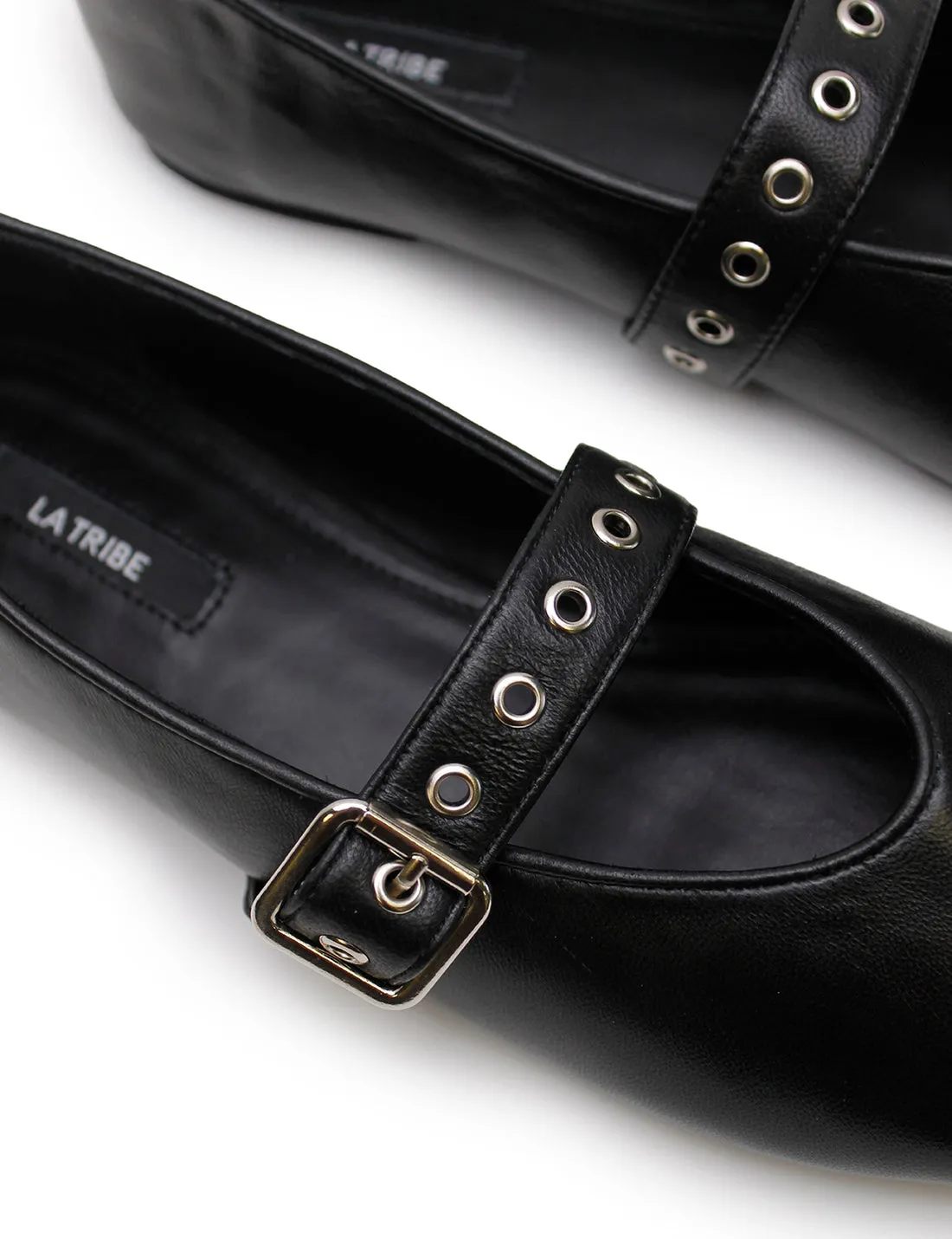 La Tribe - Eilwen Ballet Flat, Black/ Silver