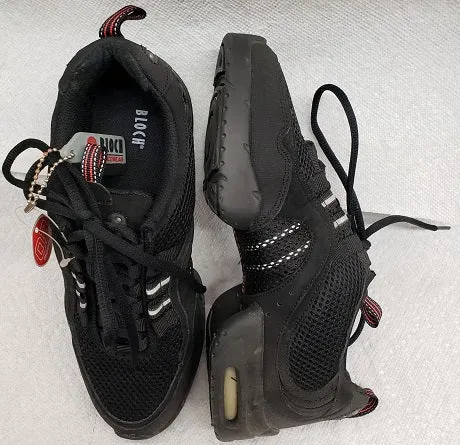 Larry -- Split Sole Dancesneaker -- Black