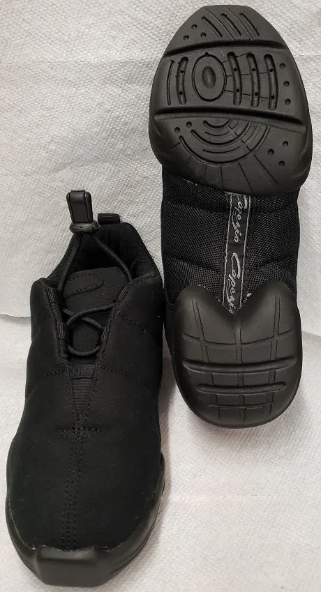 Toggle -- Split-Sole Dancesneaker -- Black
