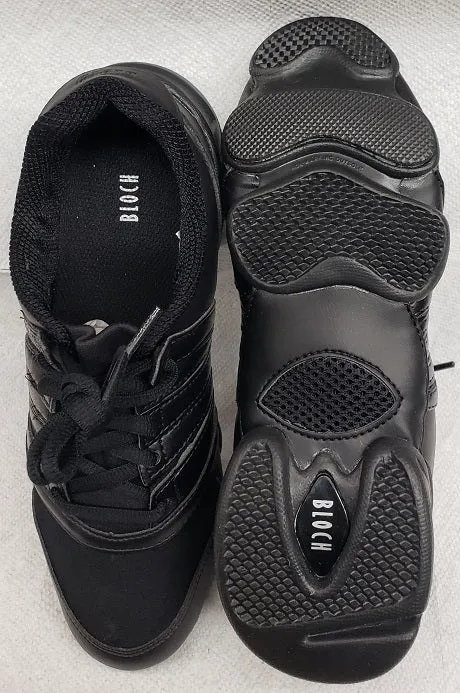 Trinity -- Split Sole Dancesneaker -- Black